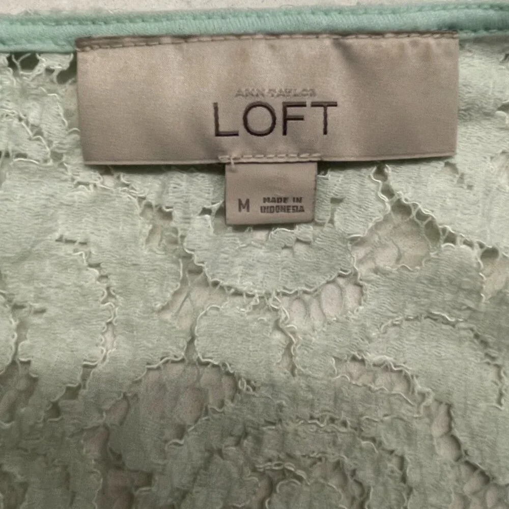 Ann Taylor Loft Short-Sleeve‎ Floral Lace Top in Mint Green, Size M - Picture 4 of 7